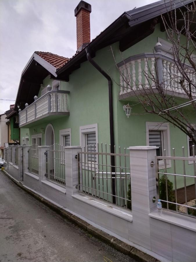 Uspinjaca Lejlighed SJJ Eksteriør billede